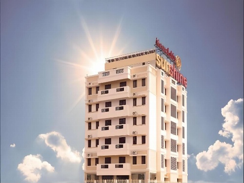 Meenakshi Sunshine Hotel image 1