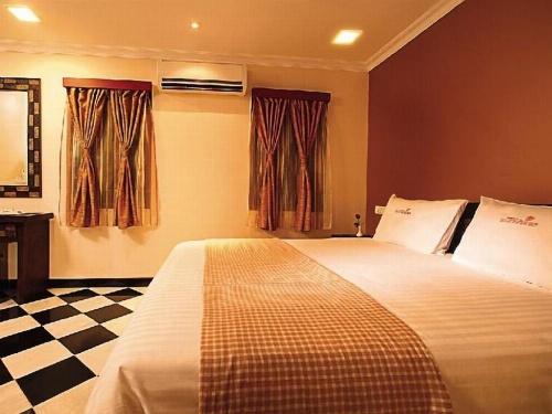 Meenakshi Sunshine Hotel image 16