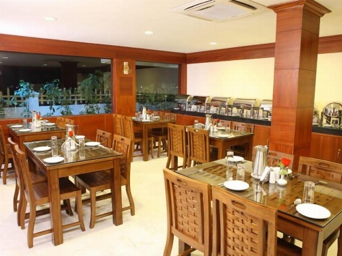 Meenakshi Sunshine Hotel image 3